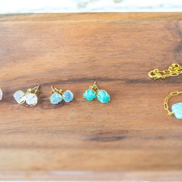 BUNDLE GENUINE AQUAMARINE Stud Earrings & Aquamarine Bracelet non-tarnish Gold - Picture 13 of 15